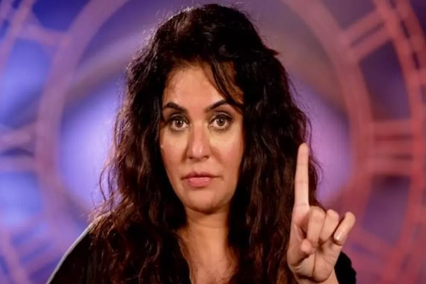 Bigg Boss 18: 'यही होना चाहिए विनर', Sara Arfeen ने एविक्शन के बाद खोला राज, ट्रॉफी के हकदार का बताया नाम