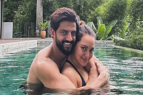 &lsquo;कौन कहां से फोटो&hellip;&rsquo; Sonakshi Sinha को भारत में स्विमसूट पहनना नहीं लगता है सेफ, धर्म को लेकर भी कही ये बात