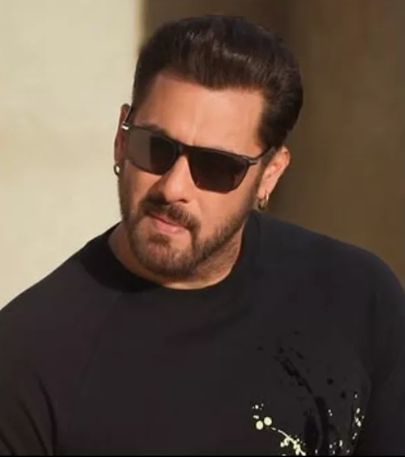 एटली की फिल्म से Salman Khan को इस साउथ एक्टर ने किया रिप्लेस, तीन हीरोइनों के साथ करेगा काम!
