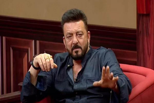 49 साल की इस एक्ट्रेस का कन्यादान करेंगे Sanjay Dutt, नहीं पहनने देते छोटे कपड़े