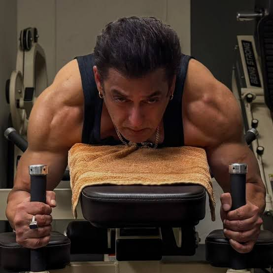 अपनी अगली फिल्म के लिए सलमान खान ले रहे हैं लो-ऑक्सीजन ट्रेनिंग