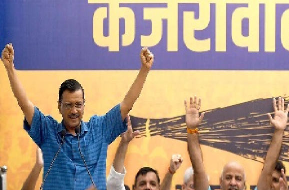 दोबारा कभी इस्तीफा नहीं दूंगा, 2015 में ये वादा करने वाले केजरीवाल अपनी बात से क्यों मुकरे?