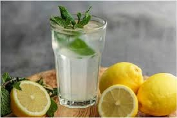सुबह खाली पेट पिएं ये देसी ड्रिंक्स, वजन होगा तेजी से कम