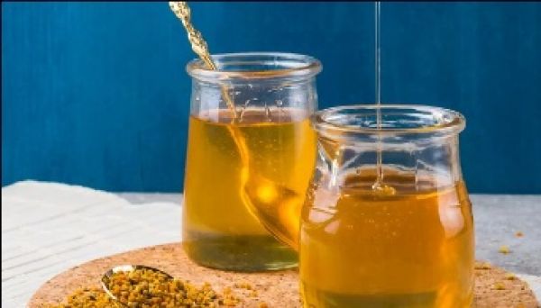 गर्म पानी में शहद मिलाकर पीने से मिलेंगे ये फायदे