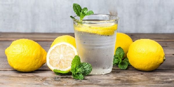 जान लें नींबू पानी पीने का सही समय, वरना खराब हो जाएगी सेहत