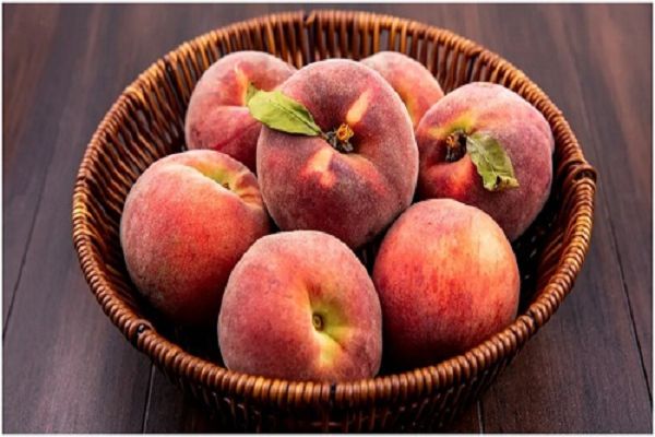 जरूर खाएं पोषक तत्वों से भरपूर आड़ू