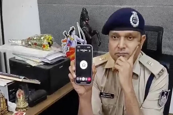 इंदौर एडीशनल डीसीपी राजेश दंडोतिया के पास आया साइबर ठग का कॉल, कहा- दो घंटे में बंद हो जाएगा आपका बैंक अकाउंट..।