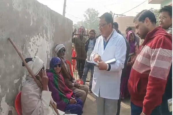 आंख के गलत ऑपरेशन से छह लोग हुए अंधे, पीड़ितों ने तहसीलदार से की शिकायत