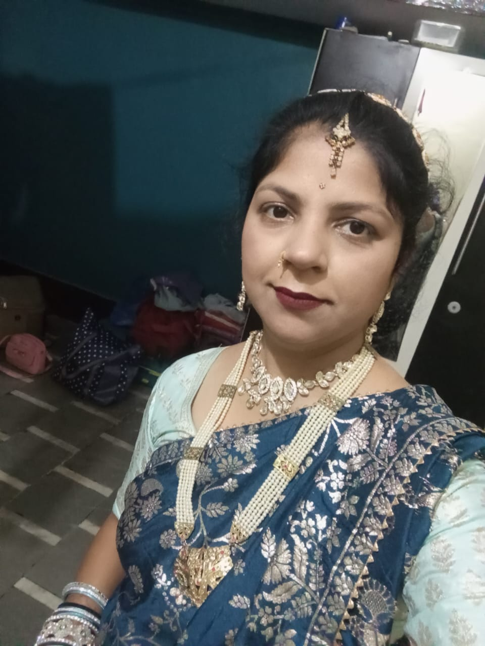 चाइना मांझे से महिला का गला कटाः गले में आए 22 टांके, पुलिस ने दर्ज नहीं की FIR