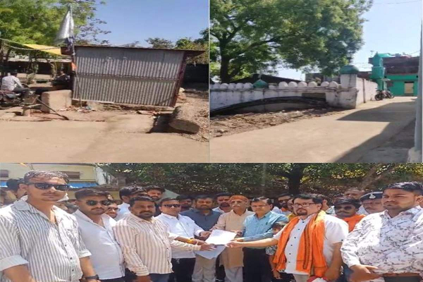 रंगमंच की जमीन के सामने विशेष समुदाय का कब्जा: बजरंग दल और विहिप ने SDM को सौंपा ज्ञापन, 72 घंटे में हटाने की दी चेतावनी अन्यथा&hellip;