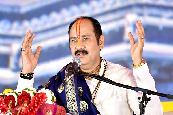 पहलगाम आतंकी हमले पर फूटा पंडित प्रदीप मिश्रा का गुस्सा, बोले- &lsquo;200 हिंदू सांसद कलंक, इन्हें कश्मीर घाटी भेजो&rsquo;