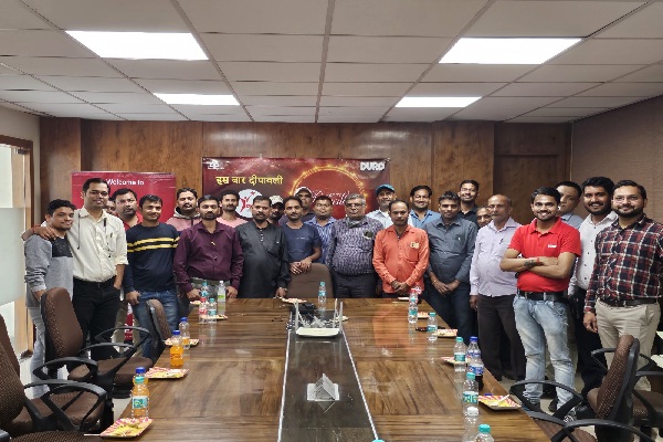  ड्यूरोप्लाई ने "ड्यूरो एडवांटेज-09 लेयर्स ऑफ प्रोटेक्&zwj;शन" की अपार सफलता का जश्न अपने सहयोगियों और कर्मचारियों के साथ मनाया