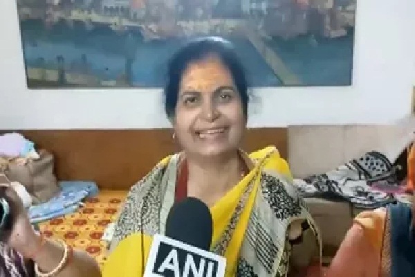  मोहन यादव को सीएम बनाए जाने पर पत्नी ने कहा- हमें बहुत खुशी हो रही है....