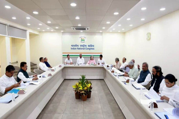 चुनावी समीक्षा के लिए थोड़ी देर में शुरू होगी CWC मीटिंग