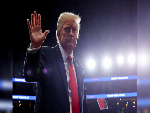 2024 US Election Results LIVE Updates: अमेरिकी राष्ट्रपति चुनाव में फाइनल स्टेज की ओर पहुंचा मुकाबला, जानें 270 के जादुई नंबर से कितनी दूर हैं डोनाल्ड ट्रंप