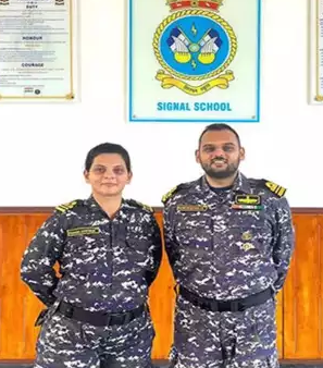 पहली बार सगे भाई-बहन संभाल रहे इंडियन नेवी के दो युद्धपोतों की कमान