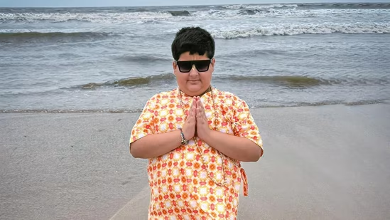 अभिनव अरोड़ा, ध्रुव व्यास, भक्त भागवत...'बाल संतों' की वायरल होने की सनक से छिड़ी एक नई बहस