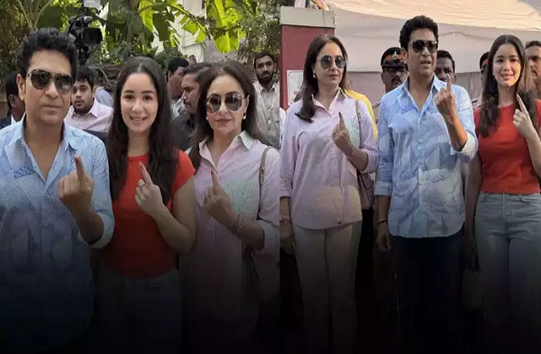  महाराष्ट्र विधानसभा चुनाव: परिवार संग सचिन तेंदुलकर ने दिया वोट, पत्नी अंजली और बेटी सारा के साथ यूं किया पोज