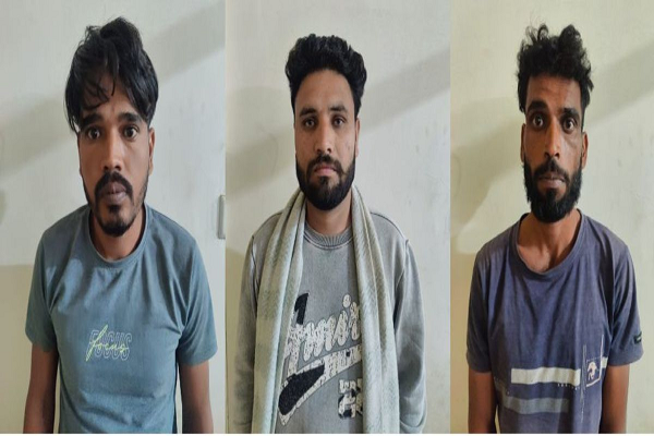 महिला का नहाते समय बनाया वीडियोः फिर ब्लैकमेल कर मांगे तीन लाख, तीनों आरोपी पुलिस की गिरफ्त में