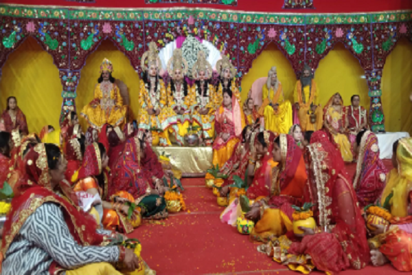 बक्सर में हुआ सिया-रघुवीर विवाह, अद्भुत आयोजन का दिखा अलौकिक नजारा