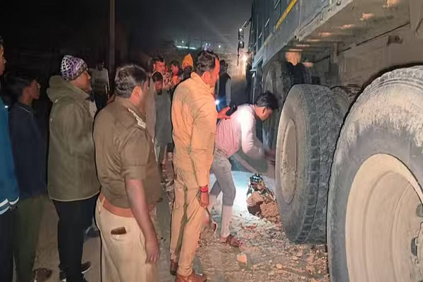 ऐसी खौफनाक मौत&hellip; बाइक सवार को डंपर ने मारी ठोकर, फिर 8 किलोमीटर तक घिसटता रहा युवक, कई टुकड़ों में बंटा शव