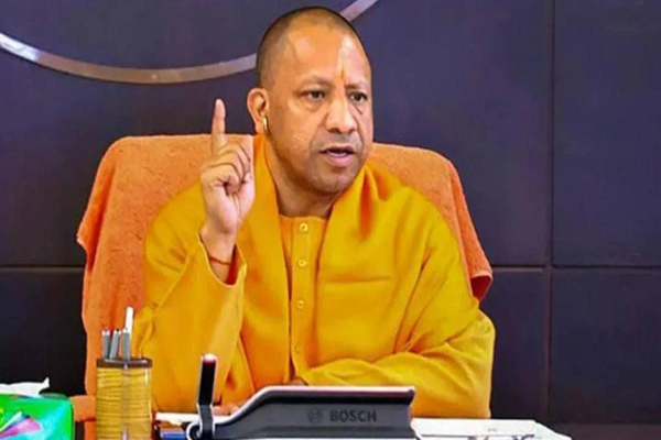 महाकुंभ की महातैयारीः 15 दिन में तीसरी बार संगम नगरी पहुंचेगे CM योगी, PM मोदी के कार्यक्रम और विकास कार्यों का लेंगे जायजा