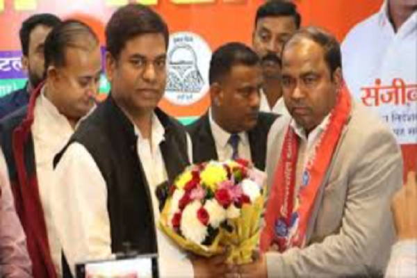 संजीव मिश्रा और लक्ष्मण सहनी बने VIP के उपाध्यक्ष, नीतीश को मिली सचिव की जिम्मेदारी