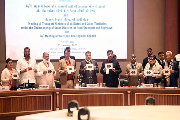 सड़क हादसे में घायल को मिलेगा 1.5 लाख रुपये तक कैशलेस इलाज, नितिन गडकरी ने की बड़ी घोषणा