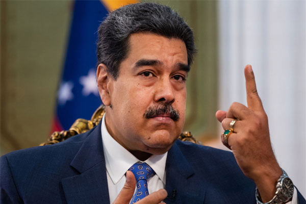 निकोलस मादुरो ने ली वेनेजुएला के राष्ट्रपति पद की शपथ