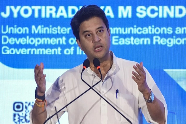 राहुल गांधी के &lsquo;इंडियन स्टेट&rsquo; वाले बयान पर भड़के सिंधिया