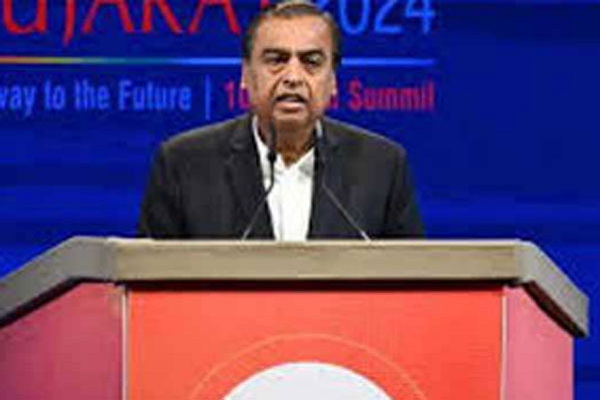 एआई का इस्तेमाल करो पर गुलाम मत बनो : मुकेश अंबानी