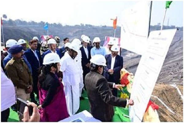 एच.डी. कुमारस्वामी ने बोकारो स्टील प्लांट के लिए मेगा विस्तार योजना का अनावरण किया