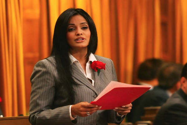 कनाडाई पीएम पद की दौड़ में शामिल हुईं मॉडल से सांसद बनीं रूबी ढल्ला