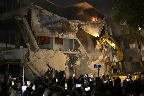 शेख हसीना के भाषण के बीच बांग्लादेश में हिंसा भड़की