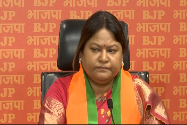 हेमंत सोरेन की भाभी सीता सोरेन BJP छोड़ थामेंगी JMM का दामन? जानें &lsquo;घर वापसी&rsquo; पर सीता सोरेन ने क्या कहा?