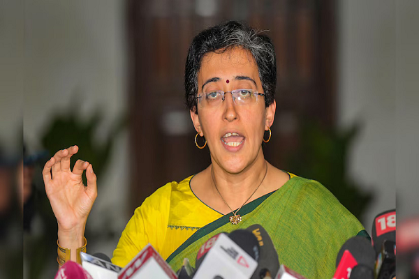 आतिशी का चौंकाने वाला दावा, सूत्रों ने बताया कि BJP ने जो भी वादे किए थे, उन्हें पूरा करने का..