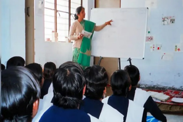 राजस्थान में शिक्षकों के लिए ड्रेस कोड लागू करने की तैयारी, नए सत्र से हो सकता है लागू