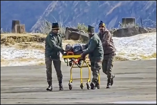 बर्फ से 14 और मजदूर बाहर निकले, 55 में से 47 मजदूरों का रेस्क्यू, 8 अभी भी फंसे