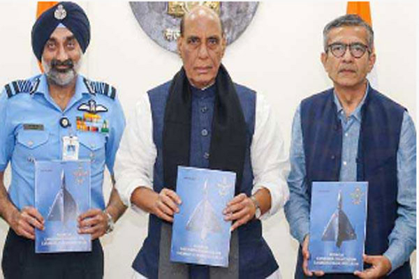 वायु सेना की क्षमता बढ़ाने के लिए मिलकर काम करें