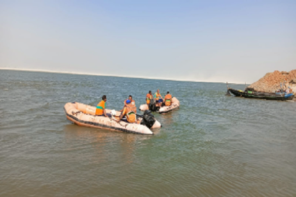 मनेर में मजदूरों ने ही ईंट से कूचकर अपने साथी की कर दी हत्या, फिर शव को नदी में बहाया 