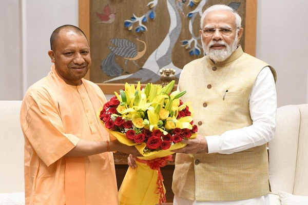 महाकुंभ के समापन के बाद पीएम मोदी से मिले सीएम योगी, मंत्रिमंडल विस्तार समेत अहम मुद्दों पर हुई चर्चा!