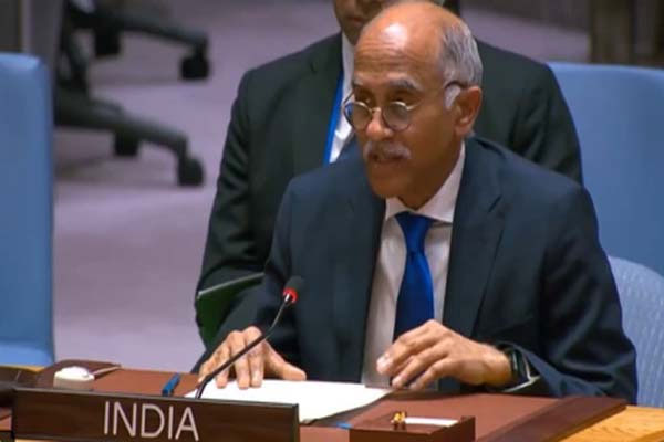 भारत ने पाकिस्तान को दी कश्मीर छोड़ने की चेतावनी