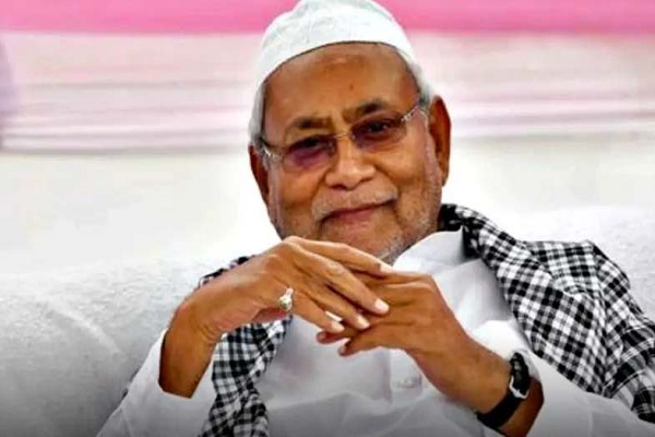वक्फ बिल का समर्थन करना नीतीश को पड़ा भारी, विरोध में इन नेताओं ने दिया इस्तीफा