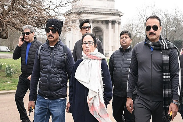 पश्चिम बंगाल के राज्यपाल, मुख्यमंत्री ने लोगों को दीं रामनवमी की बधाई