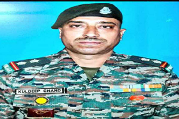 सेना ने आतंकवादियों के घुसपैठ की कोशिश नाकाम की, जेसीओ शहीद