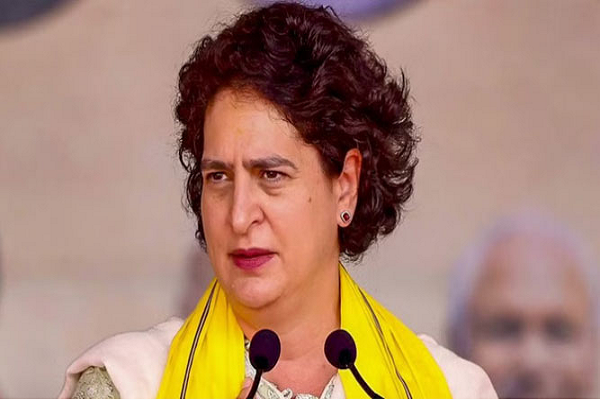 प्रियंका गांधी पटना में 2000 महिलाओं से करेंगी बात