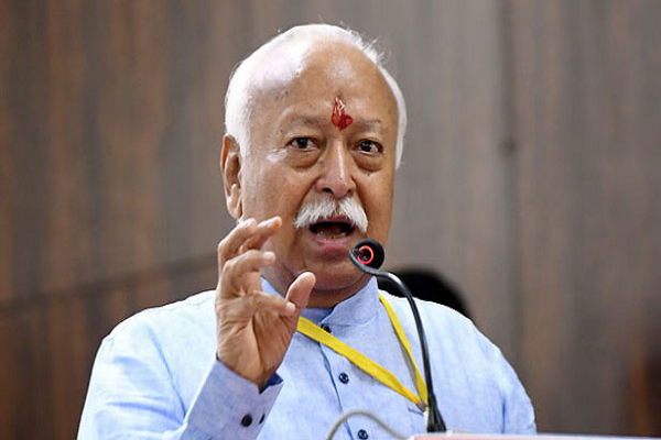 आचरण का मार्गदर्शन प्रदान करती है वाल्मीकि की रामायण : मोहन भागवत