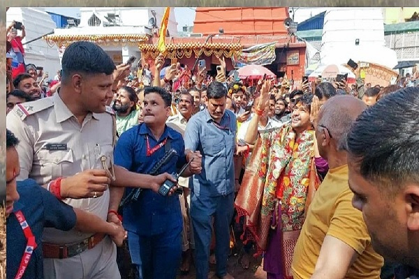 बाबा बागेश्वर की सनातन एकता पदयात्रा, 10 दिन में 3 राज्यों से होकर गुजरेंगे