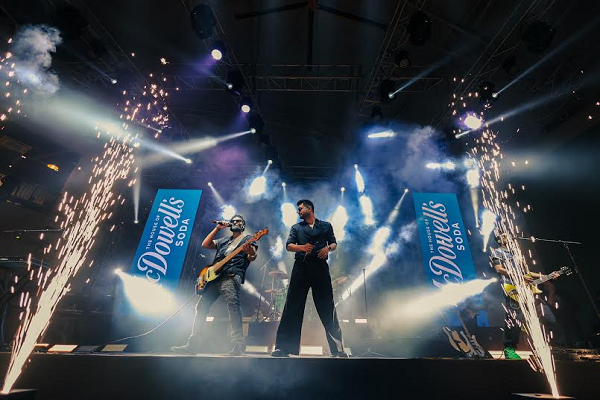 सनम के साथ हाउस ऑफ़ मैकडॉवेल्स सोडा यारी जैम ने इंदौर को दी संगीत और दोस्ती से भरी एक यादगार रात