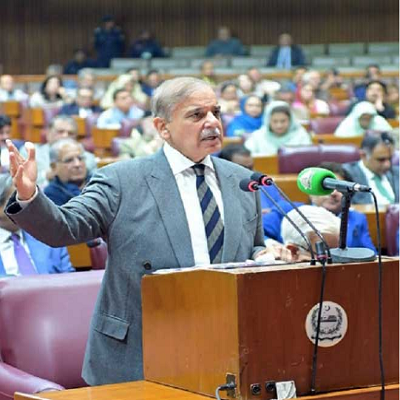 पाकिस्तान में मंत्री-सांसदों के विदेशी दौरे रद्द, दो हफ्ते के लिए किए स्कूल बंद